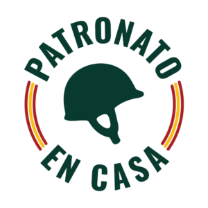 Logo de Patronato En Casa, academia online de preparación para oposiciones militares.