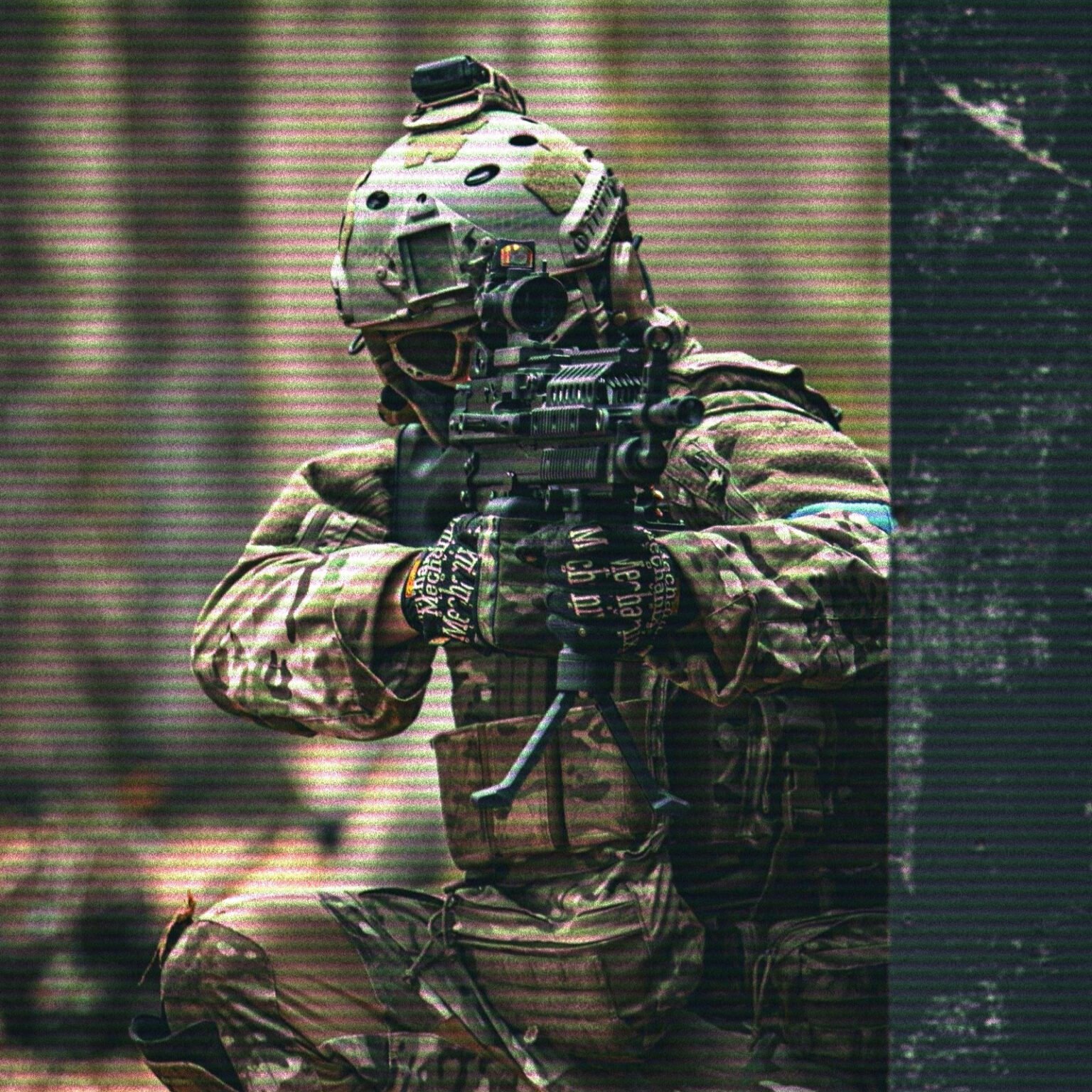 Militar durante un ejercicio táctico de preparación para las pruebas de oficiales por promoción interna.
