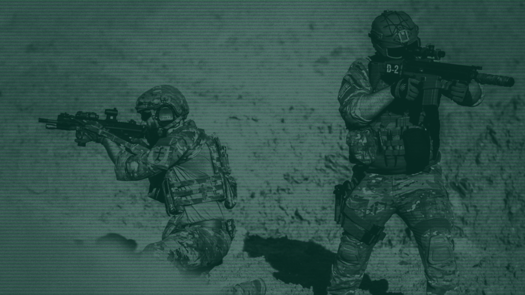 Militares durante un ejercicio de instrucción táctica, imagen representativa del curso de suboficiales por acceso directo de Patronato En Casa.